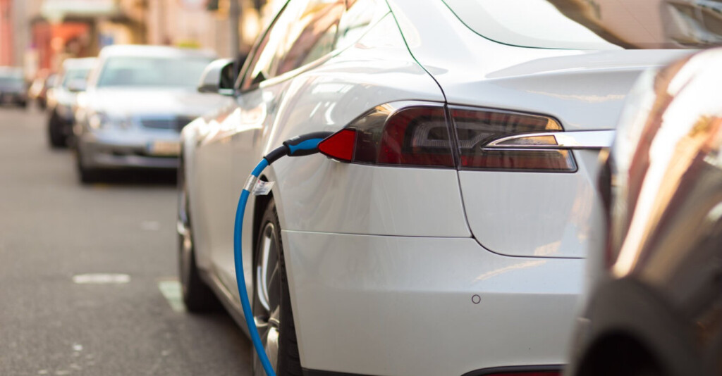 California Offers Rebates For Installing EV Charging Stations