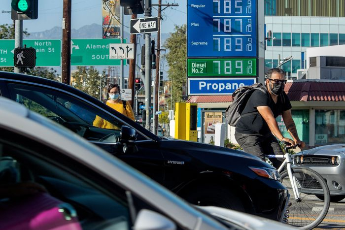 California s New Taxpayer Rebate Gets Gas Relief Right