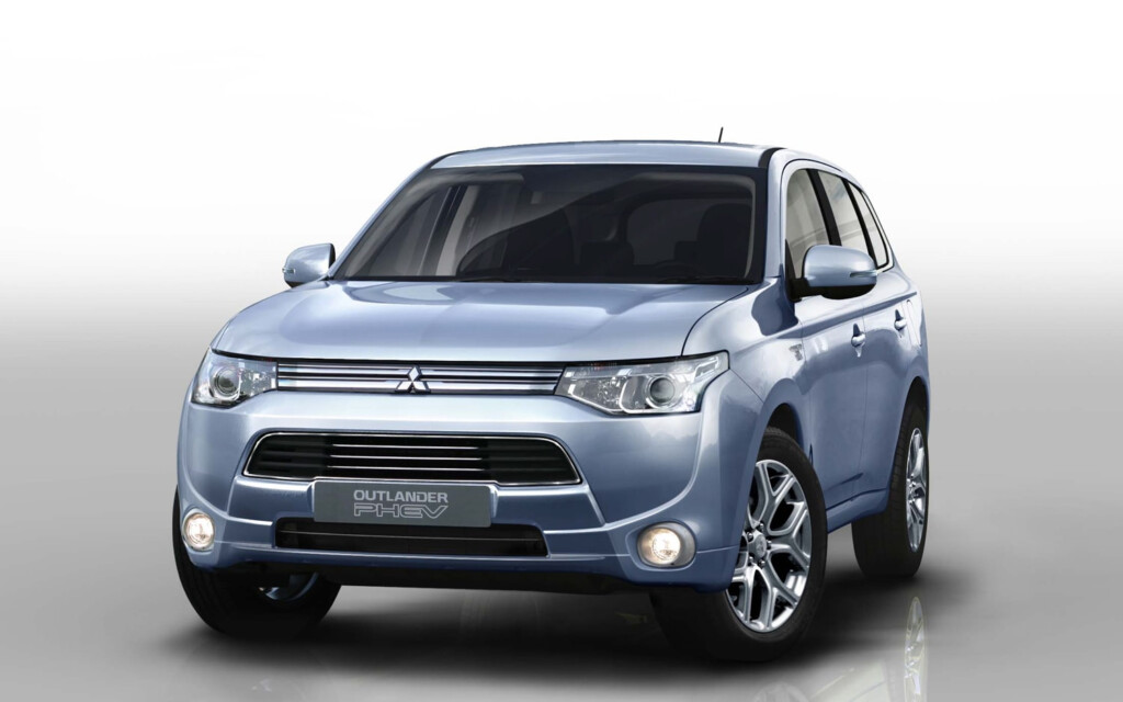 Mitsubishi Outlander PHEV Delayed Due To Battery Supply Issues